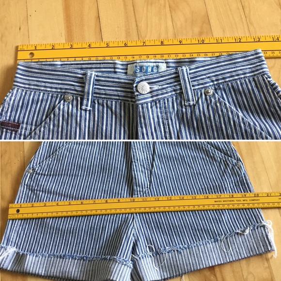 Vintage High Waist Frayed Jean Shorts - Picture 6 of 7